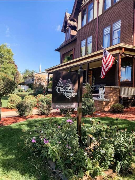 スーシティ Chocolate Mansion Bed & Breakfast エクステリア 写真
